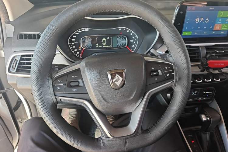 Used Baojun 510 2019 1.5L CVT Enjoyment Model China VI Emission Standard Steering Wheel