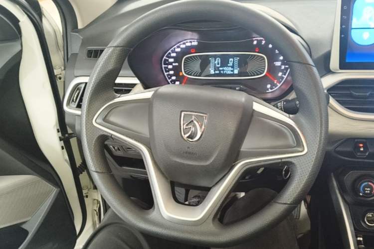 Used Baojun 510 2019 1.5L Manual Jingxiang Model China V Emission Standard Steering Wheel