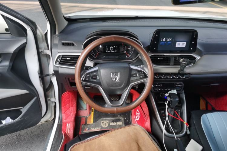 Used Baojun 510 2019 1.5L CVT Enjoyment Model China VI Emission Standard Steering Wheel