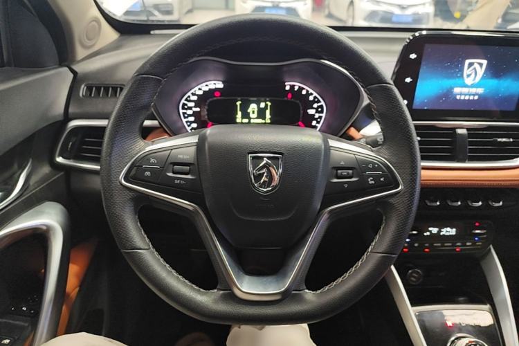 Used Baojun 510 2019 1.5L Automatic Premium Version National V Steering Wheel
