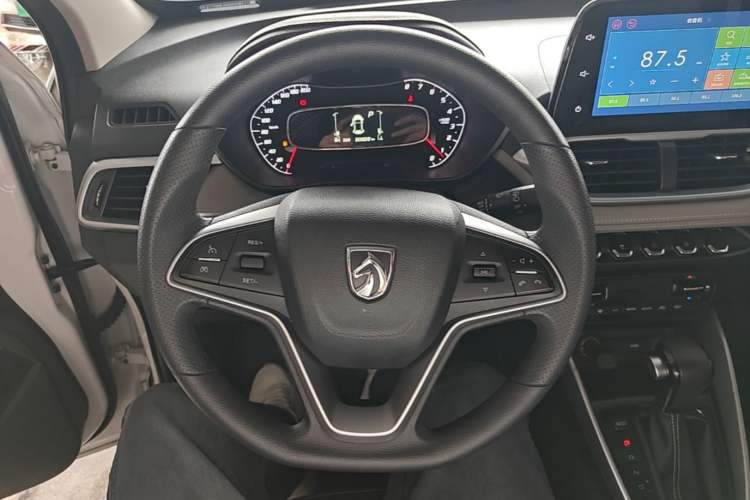 Used Baojun 510 2019 1.5L CVT Enjoyment Model China VI Emission Standard Steering Wheel
