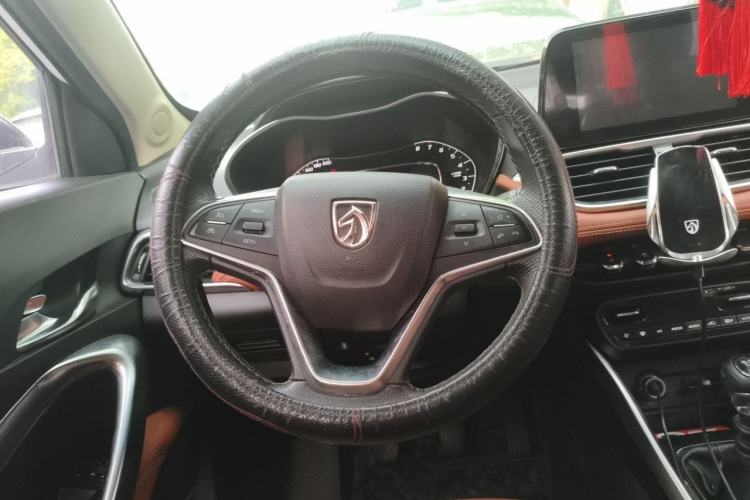 Used Baojun 510 2019 1.5L Manual Enjoyment Model 77kW China VI Steering Wheel
