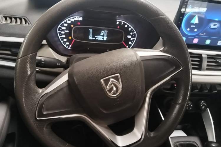 Used Baojun 510 2019 1.5L Manual Jingxiang Model 73kW China VI Emission Standard Steering Wheel