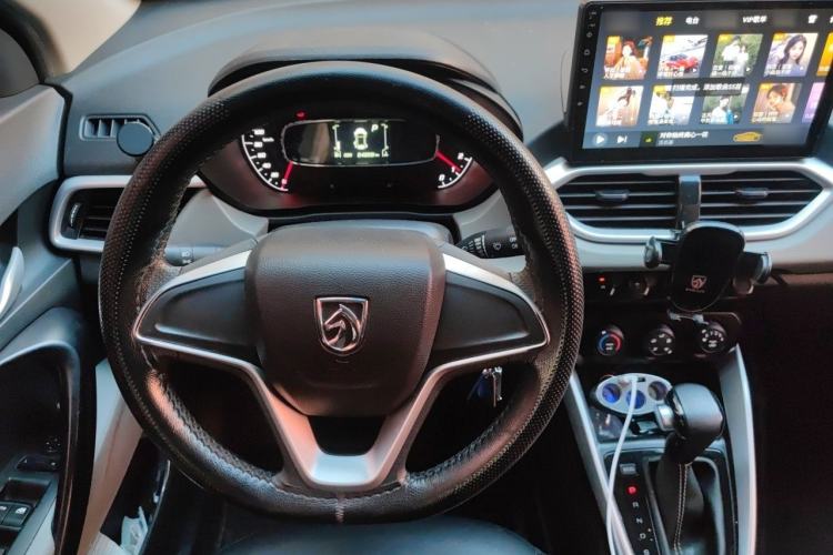Used Baojun 510 2019 1.5L CVT Enjoyment Model China VI Emission Standard Steering Wheel