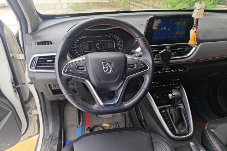 Used Baojun 510 2019 1.5L CVT Enjoyment Model China VI Emission Standard Steering Wheel