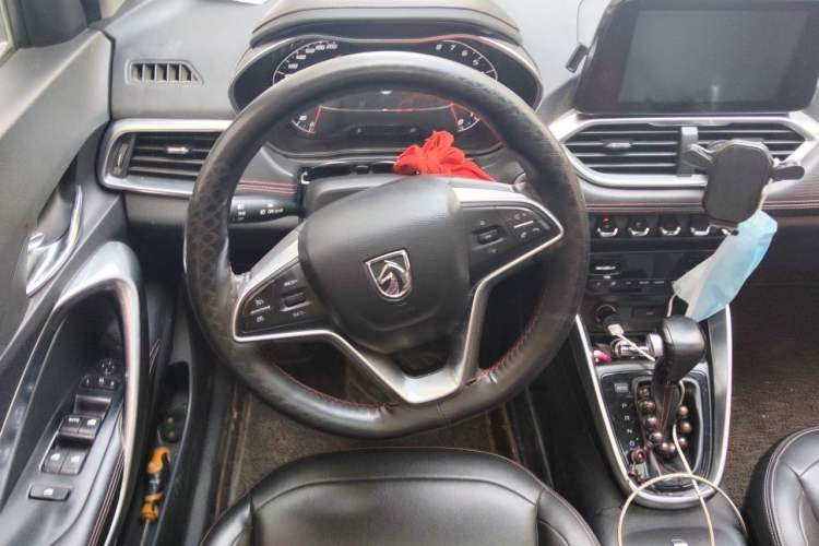 Used Baojun 510 2019 1.5L CVT Enjoyment Model China VI Emission Standard Steering Wheel