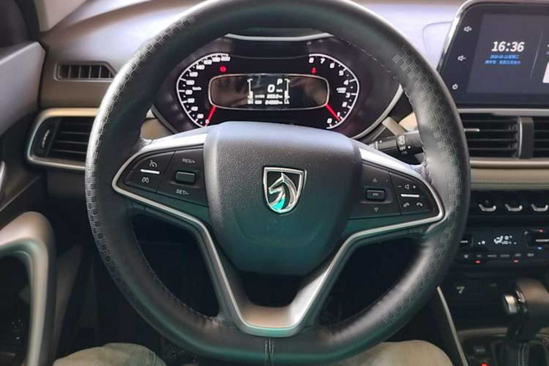 Used Baojun 510 2019 1.5L CVT Enjoyment Model China VI Emission Standard Steering Wheel