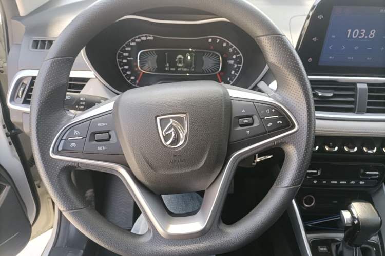 Used Baojun 510 2019 1.5L CVT Enjoyment Model China VI Emission Standard Steering Wheel
