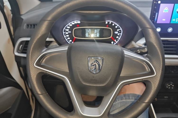 Used Baojun 510 2019 1.5L Manual Jingxiang Model 73kW China VI Emission Standard Steering Wheel