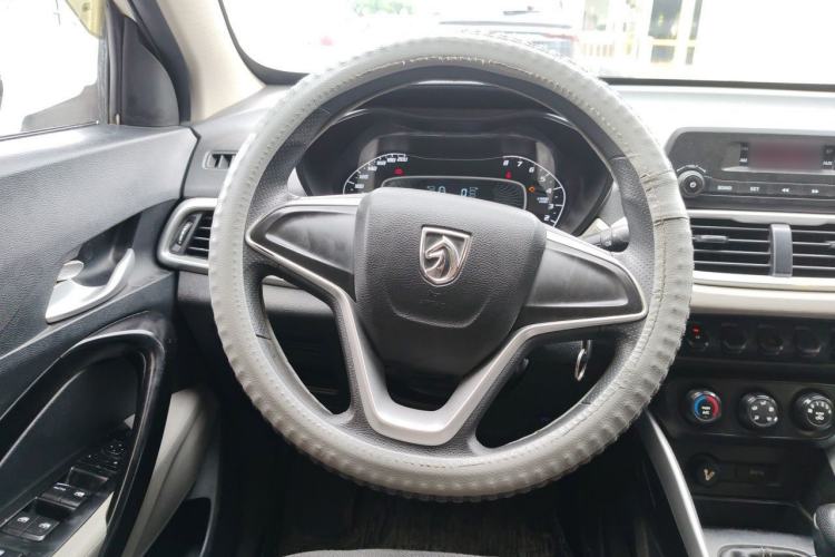 Used Baojun 510 2019 1.5L Manual Jingxiang Model China V Emission Standard Steering Wheel