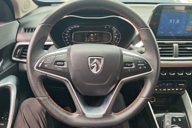 Used Baojun 510 2019 1.5L Automatic Prestige Edition China V Steering Wheel