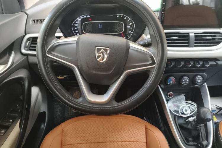 Used Baojun 510 2019 1.5L Manual Jingxiang Model China V Emission Standard Steering Wheel