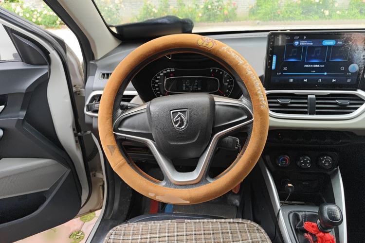 Used Baojun 510 2019 1.5L Manual Jingxiang Model China V Emission Standard Steering Wheel
