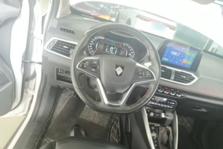 Used Baojun 510 2019 1.5L CVT Enjoyment Model China VI Emission Standard Steering Wheel