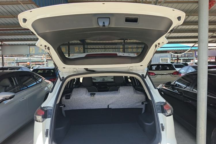 Used Baojun 510 2019 1.5L Manual Jingxiang Model 77kW China VI Emission Standard Trunk