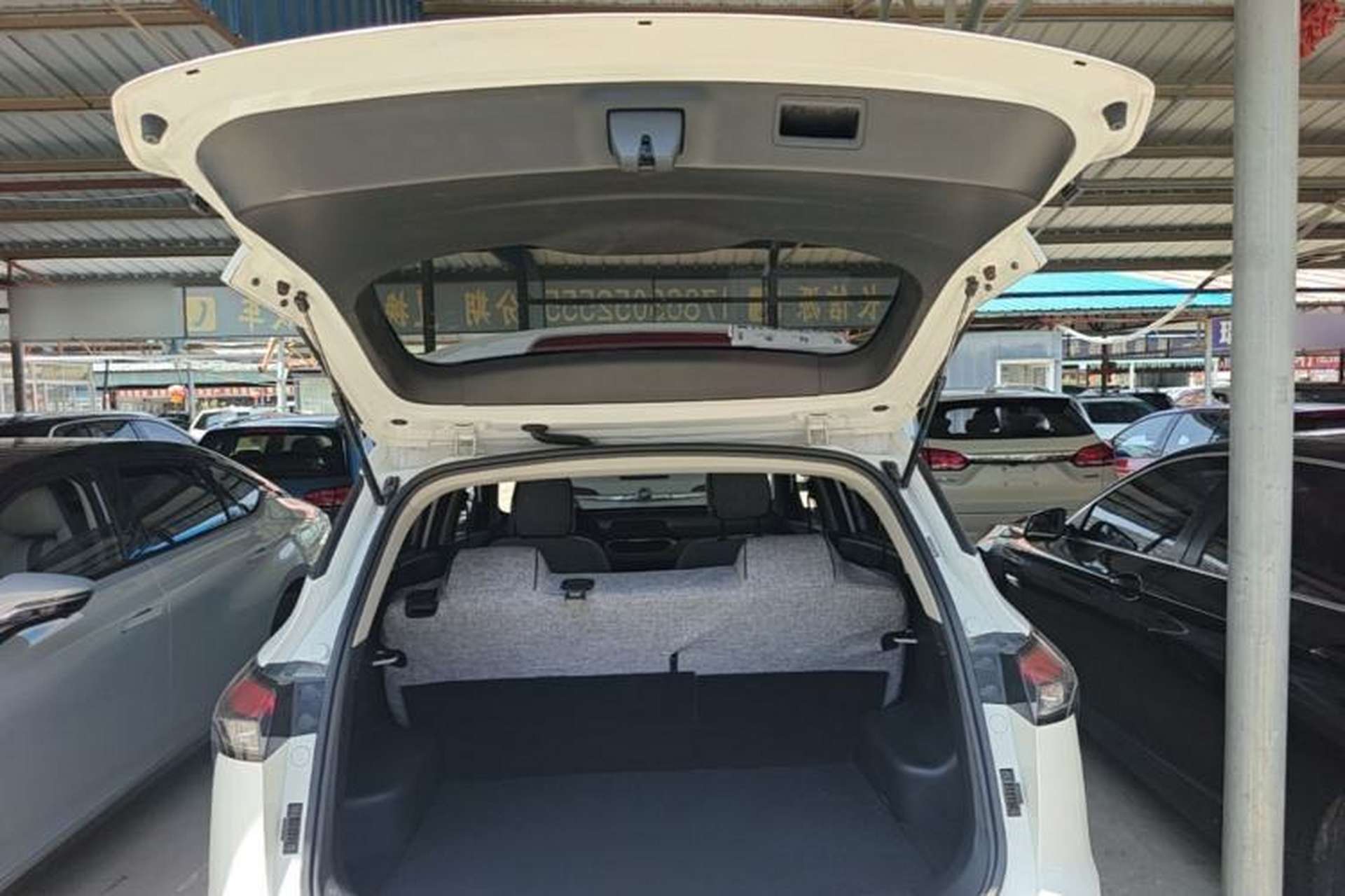 Used Baojun 510 2019 1.5L Manual Jingxiang Model 77kW China VI Emission Standard Trunk