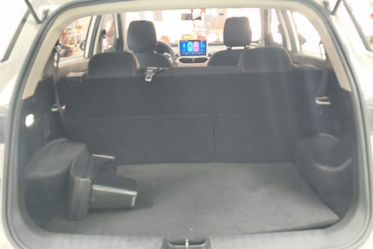 Used Baojun 510 2019 1.5L Manual Jingxiang Model China V Emission Standard Trunk