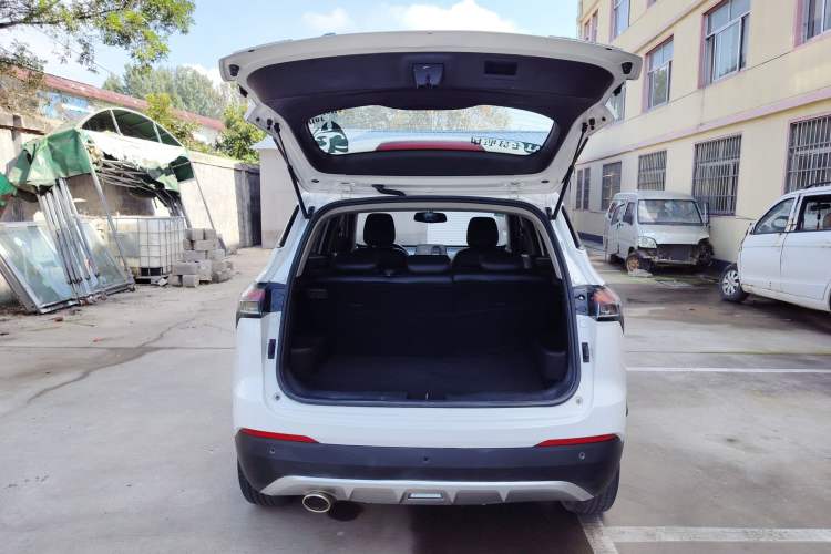 Used Baojun 510 2019 1.5L Manual Enjoyment Model 77kW China VI Trunk
