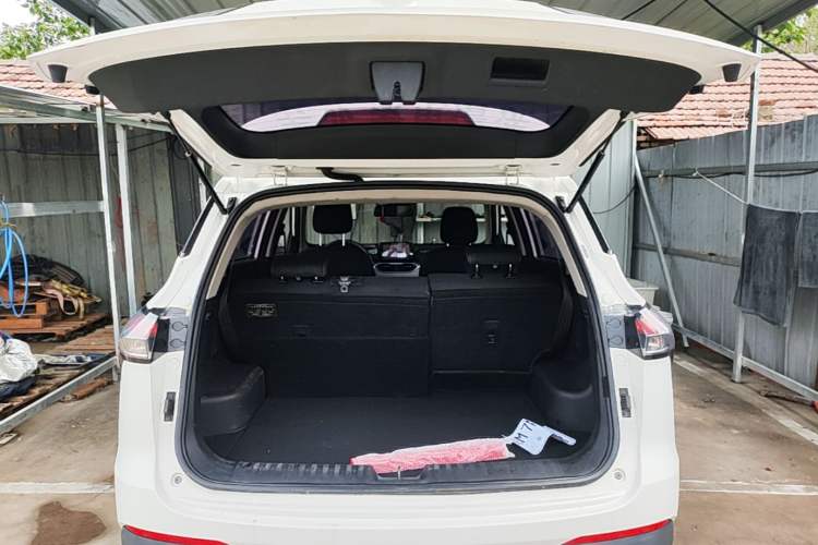 Used Baojun 510 2019 1.5L CVT Enjoyment Model China VI Emission Standard Trunk