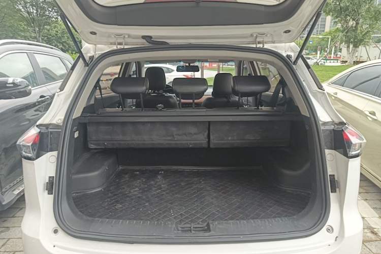 Used Baojun 510 2019 1.5L Automatic Premium Version National V Trunk