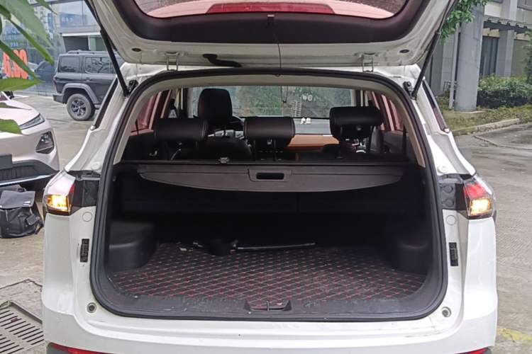 Used Baojun 510 2019 1.5L Automatic Premium Version National V Trunk