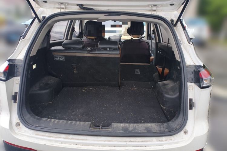 Used Baojun 510 2019 1.5L Manual Enjoyment Model 77kW China VI Trunk