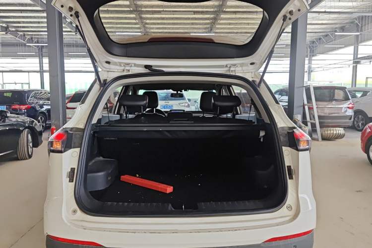 Used Baojun 510 2019 1.5L Automatic Prestige Edition China V Trunk