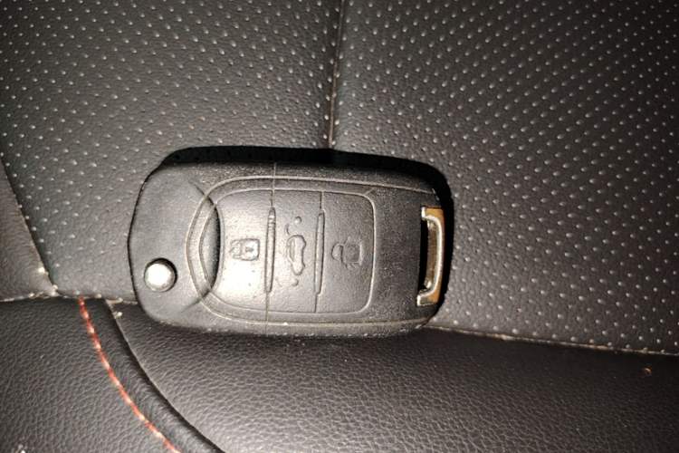 Used Baojun 510 2019 1.5L Manual Jingxiang Model 77kW China VI Emission Standard Vehicle Key