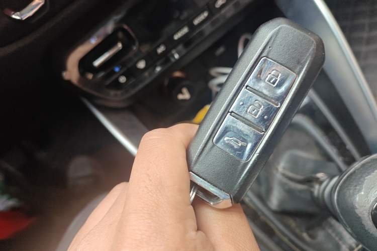 Used Baojun 510 2019 1.5L Manual Prestige Version 73kW China VI Emission Standard Vehicle Key