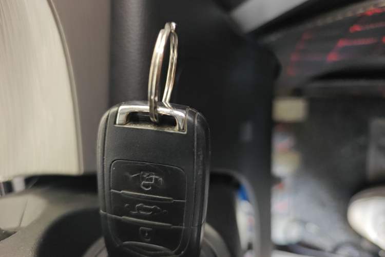Used Baojun 510 2019 1.5L Manual Jingxiang Model 77kW China VI Emission Standard Vehicle Key