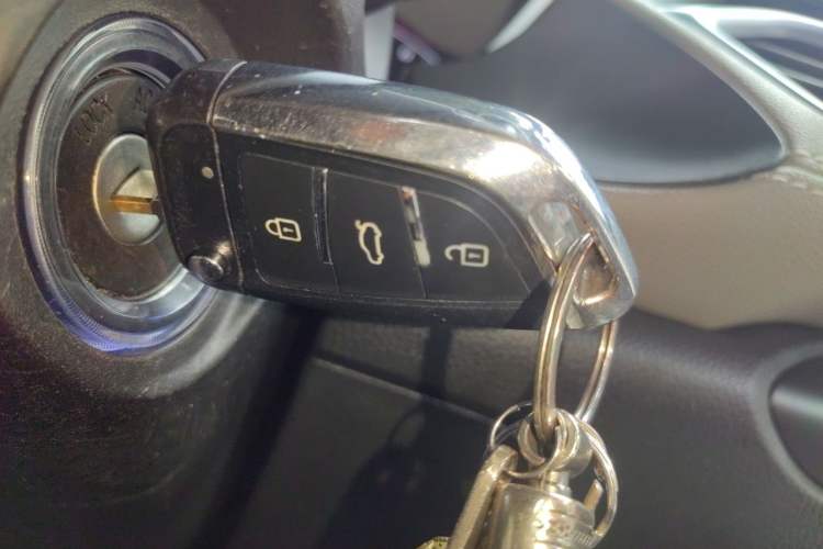 Used Baojun 510 2019 1.5L Automatic Enjoyment Model China V Emission Standard Vehicle Key