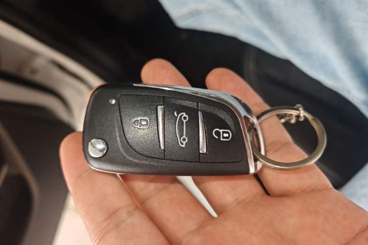 Used Baojun 510 2019 1.5L Manual Enjoyment Model 77kW China VI Emission Standard Vehicle Key
