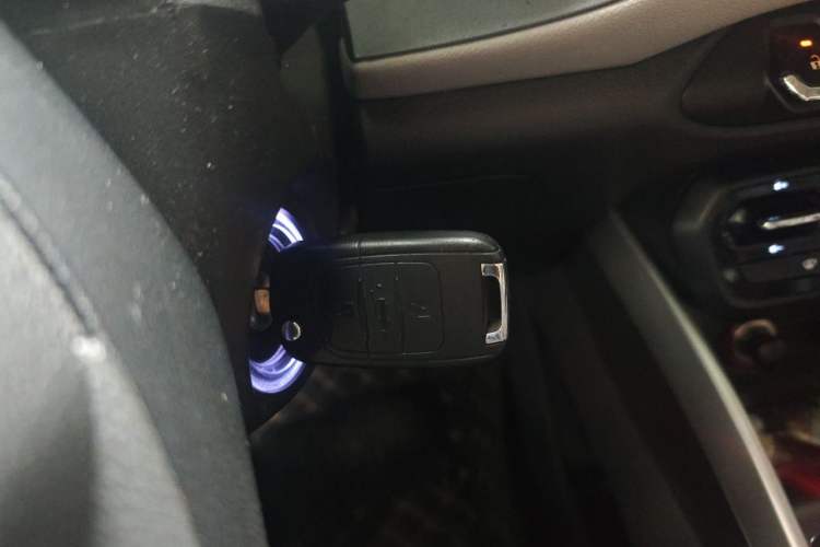 Used Baojun 510 2019 1.5L Automatic Enjoyment Model China V Emission Standard Vehicle Key