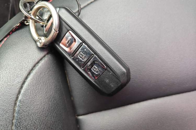 Used Baojun 510 2019 1.5L Manual Prestige Version China V Emission Standard Vehicle Key