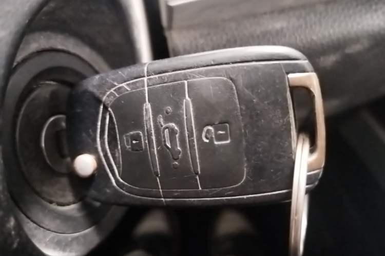 Used Baojun 510 2019 1.5L Manual Jingxiang Model 73kW China VI Emission Standard Vehicle Key