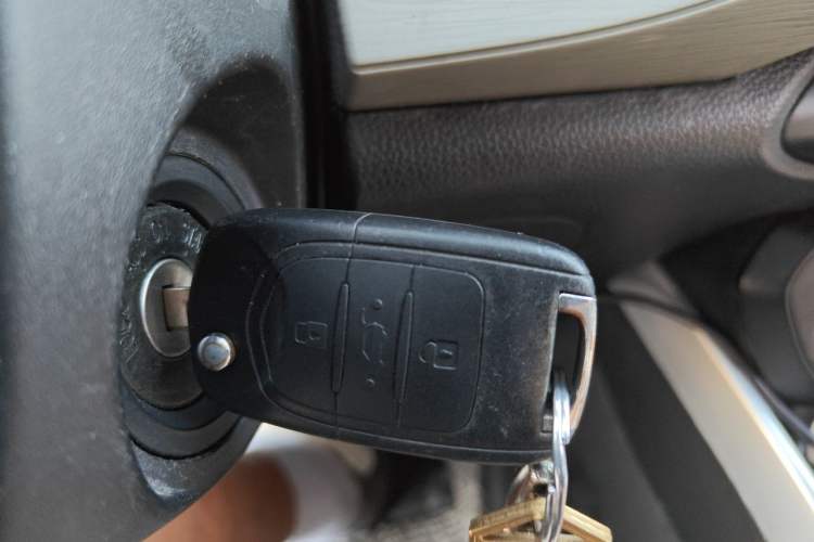 Used Baojun 510 2019 1.5L Manual Jingxiang Model 77kW China VI Emission Standard Vehicle Key