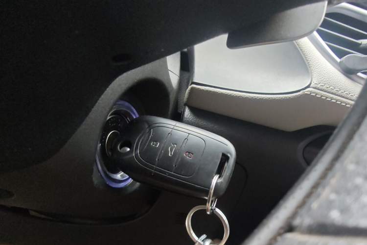 Used Baojun 510 2019 1.5L Automatic Enjoyment Model China V Emission Standard Vehicle Key