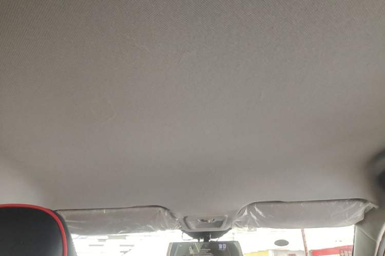 Used Baojun 510 2019 1.5L Manual Jingxiang Model 77kW China VI Emission Standard Headliner