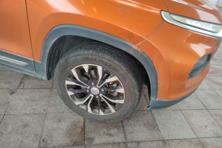 Used Baojun 510 2019 1.5L Automatic Premium Version National V Right Front Wheel Hub
