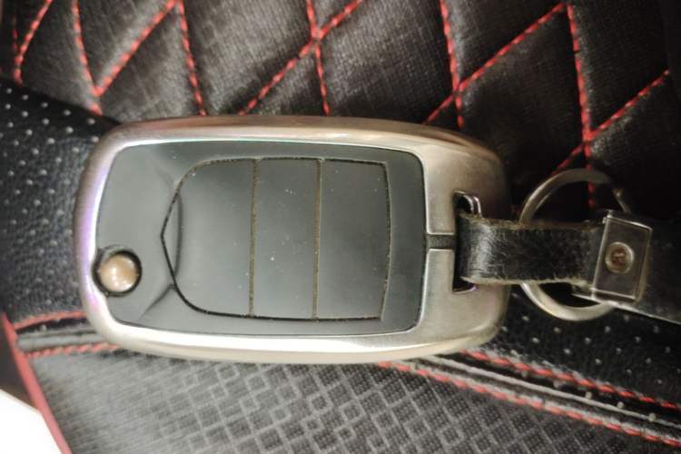 Used Baojun 510 2019 1.5L Manual Jingxiang Model 77kW China VI Emission Standard Vehicle Key