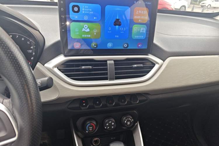 Used Baojun 510 2021 1.5L CVT Enjoy Edition Audio And AC Panel
