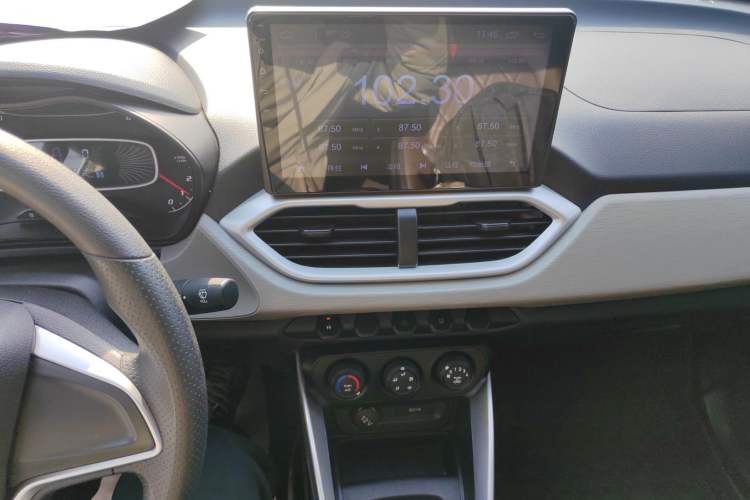 Used Baojun 510 2021 1.5L Manual Jingxiang Edition Audio And AC Panel