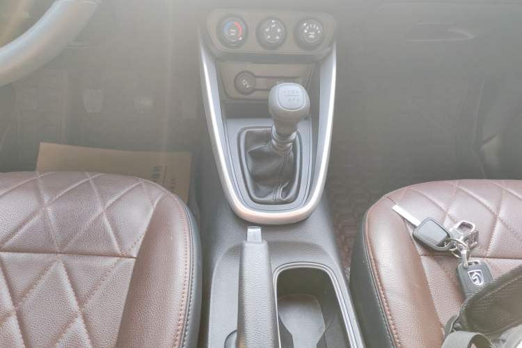 Used Baojun 510 2021 1.5L Manual Jingxiang Edition Gear Lever