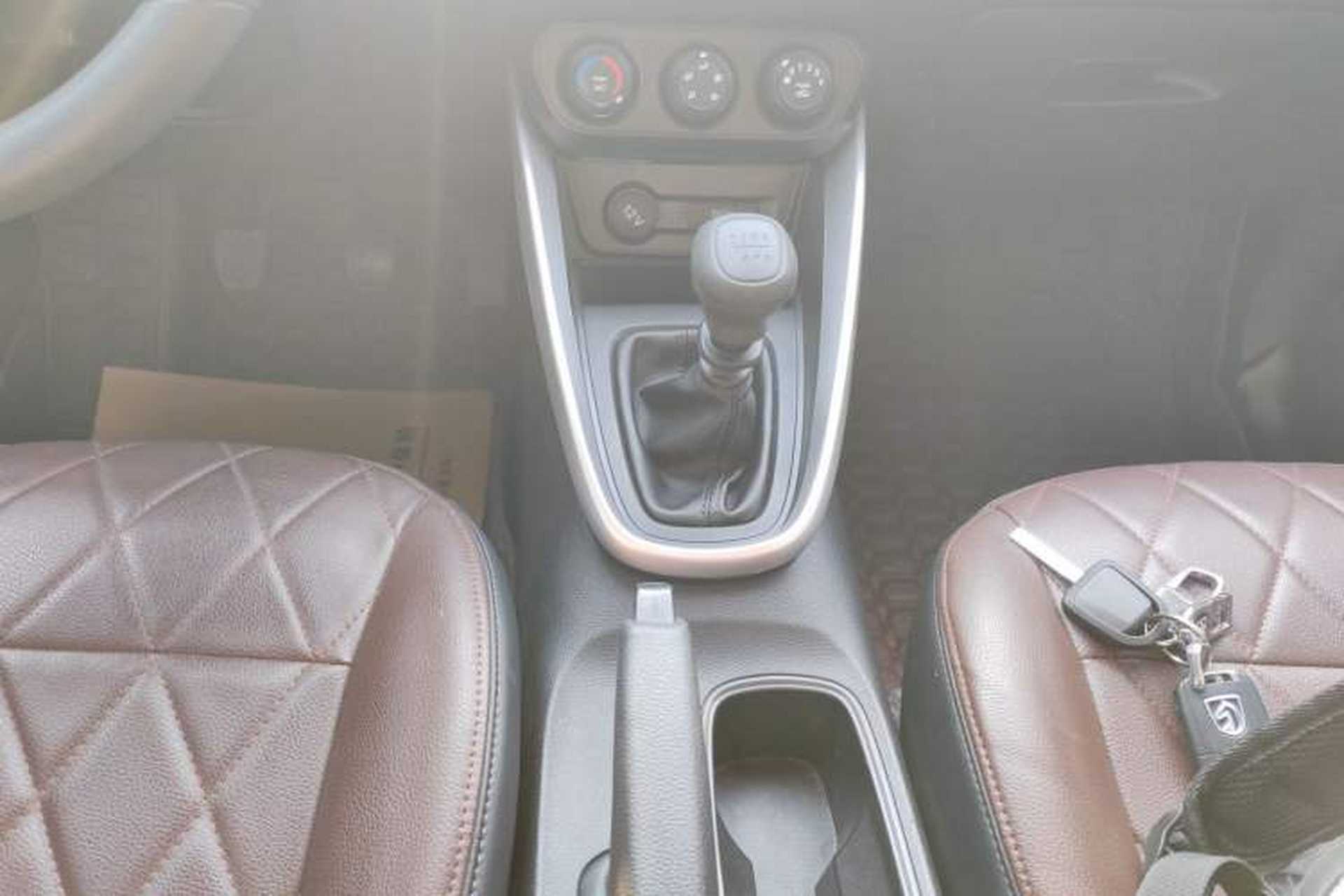 Used Baojun 510 2021 1.5L Manual Jingxiang Edition Gear Lever