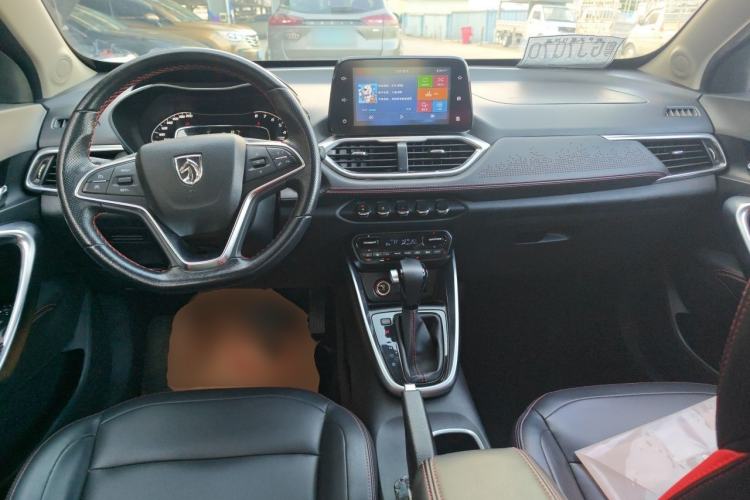 Used Baojun 510 2021 1.5L CVT Premium Model Center Console