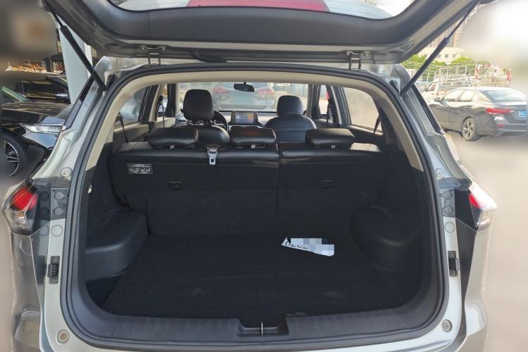 Used Baojun 510 2021 1.5L CVT Premium Model Trunk