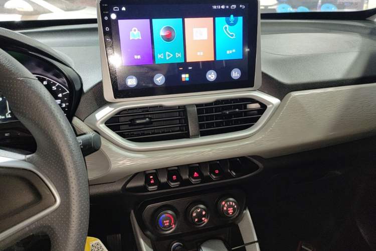Used Baojun 510 2021 1.5L CVT Enjoy Edition Audio And AC Panel
