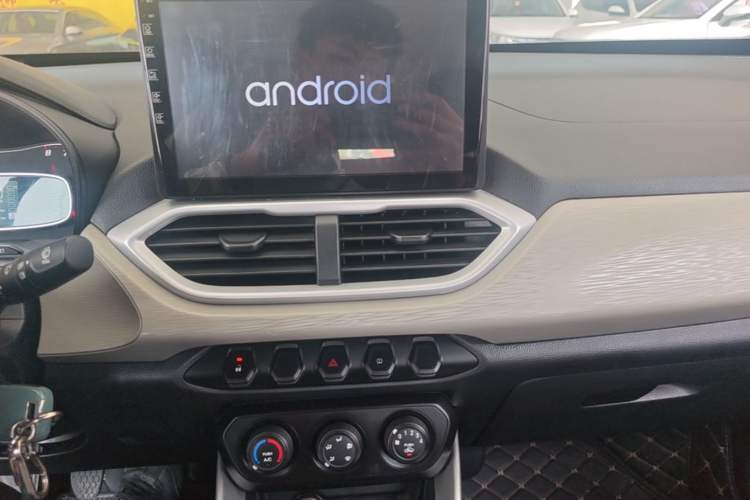 Used Baojun 510 2021 1.5L Manual Jingxiang Edition Audio And AC Panel
