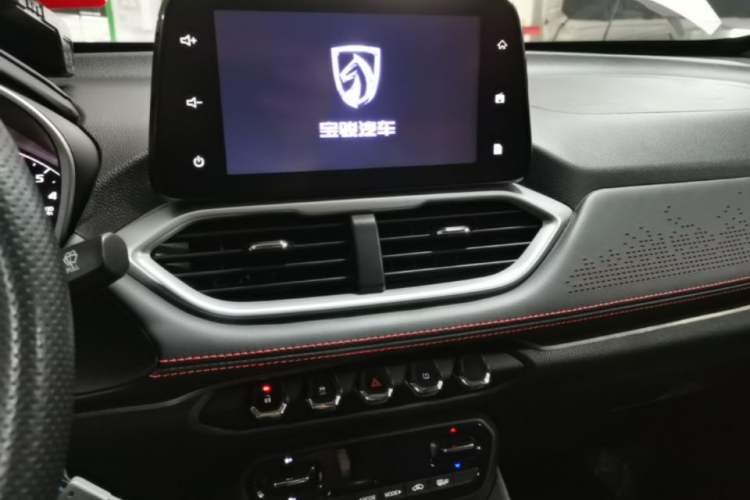 Used Baojun 510 2021 1.5L CVT Enjoyment Model Audio And AC Panel