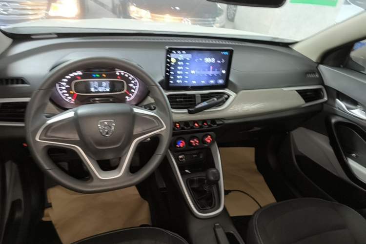 Used Baojun 510 2021 1.5L Manual Jingxiang Edition Audio And AC Panel